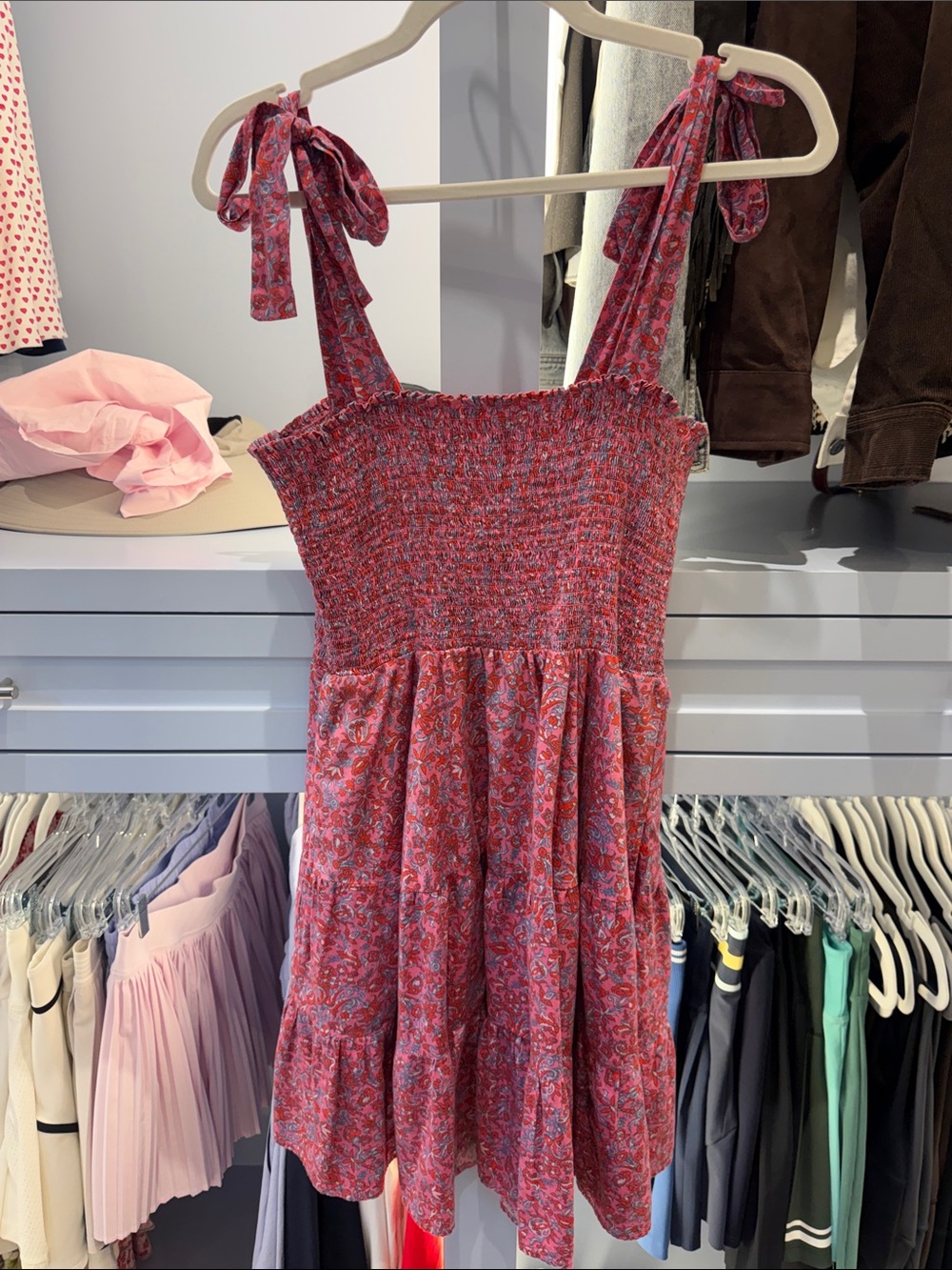 XiRENA Pink-Red Floral Tie-Shoulder Smocked Mini Dress